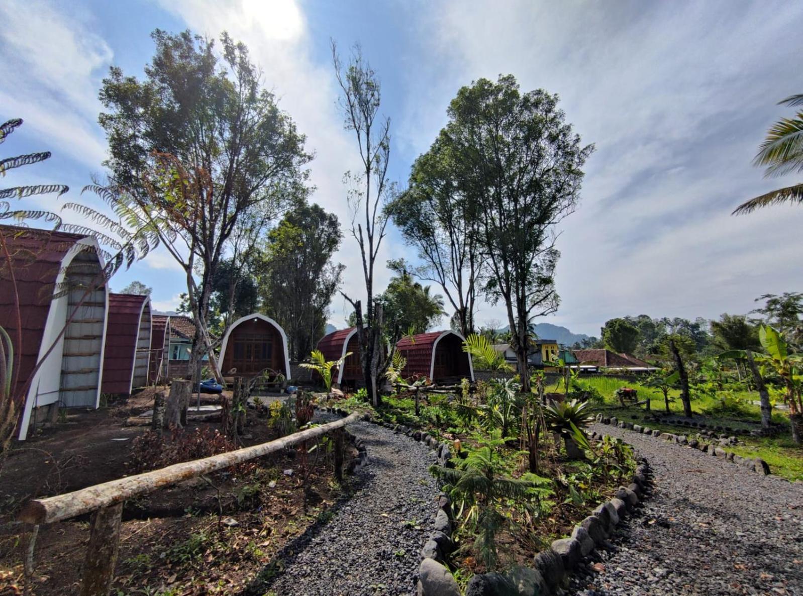 Indah Damai Cottages Sidomukti Экстерьер фото