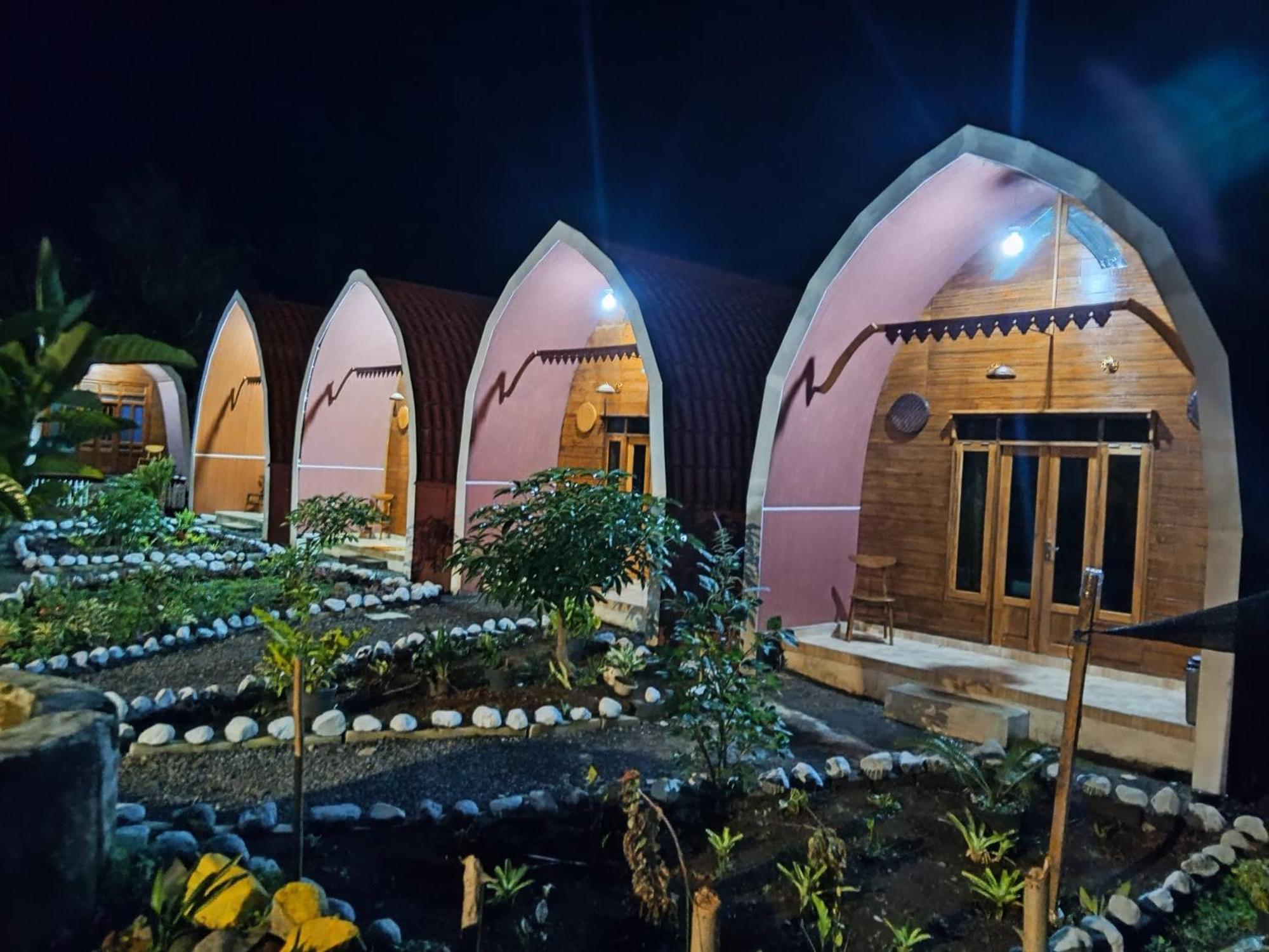 Indah Damai Cottages Sidomukti Экстерьер фото