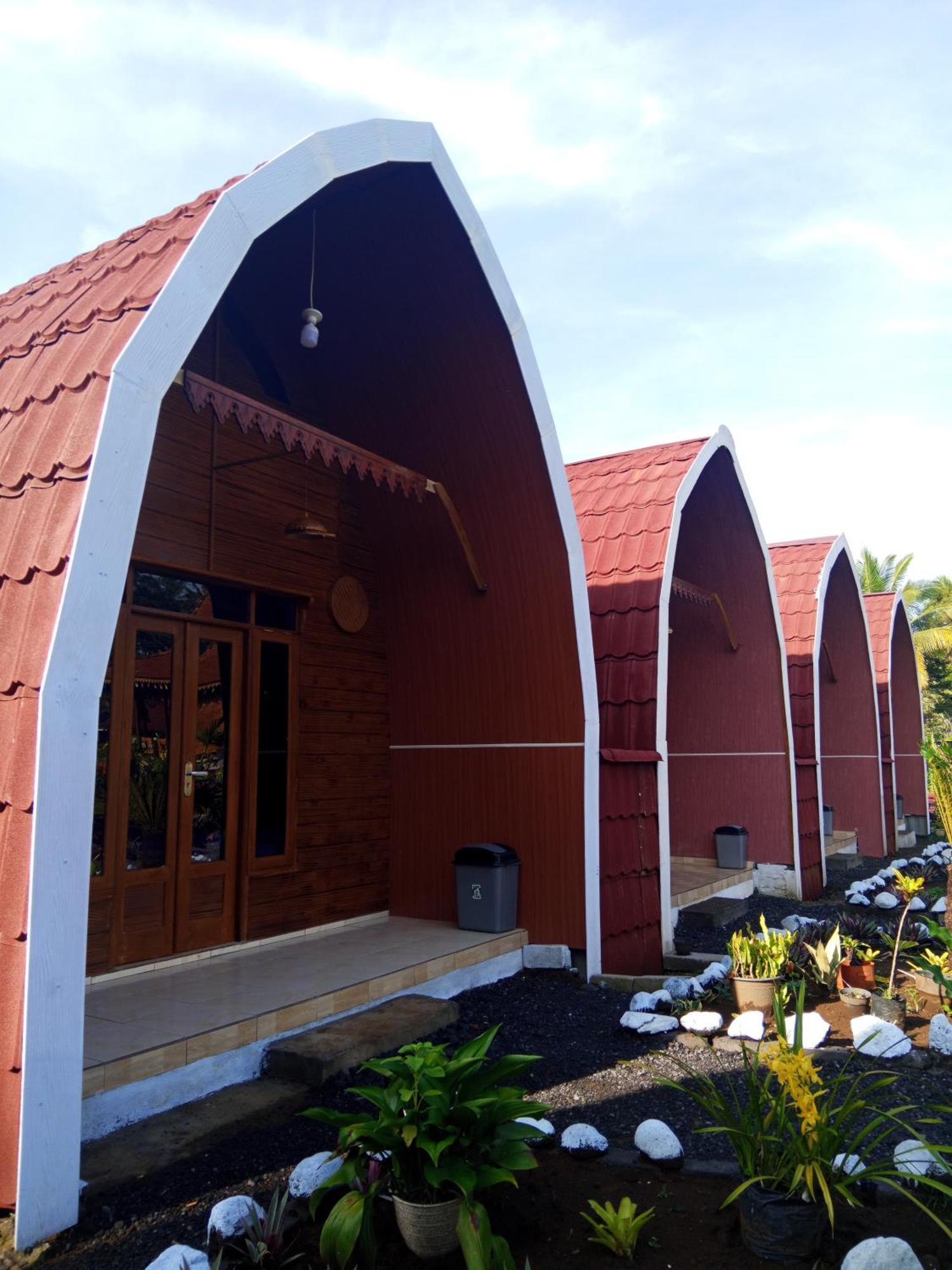 Indah Damai Cottages Sidomukti Экстерьер фото