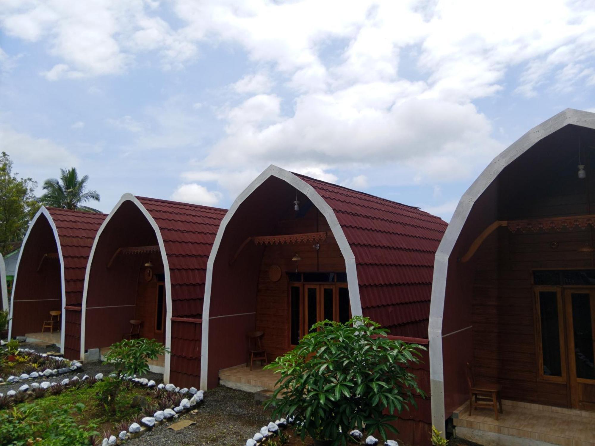 Indah Damai Cottages Sidomukti Экстерьер фото